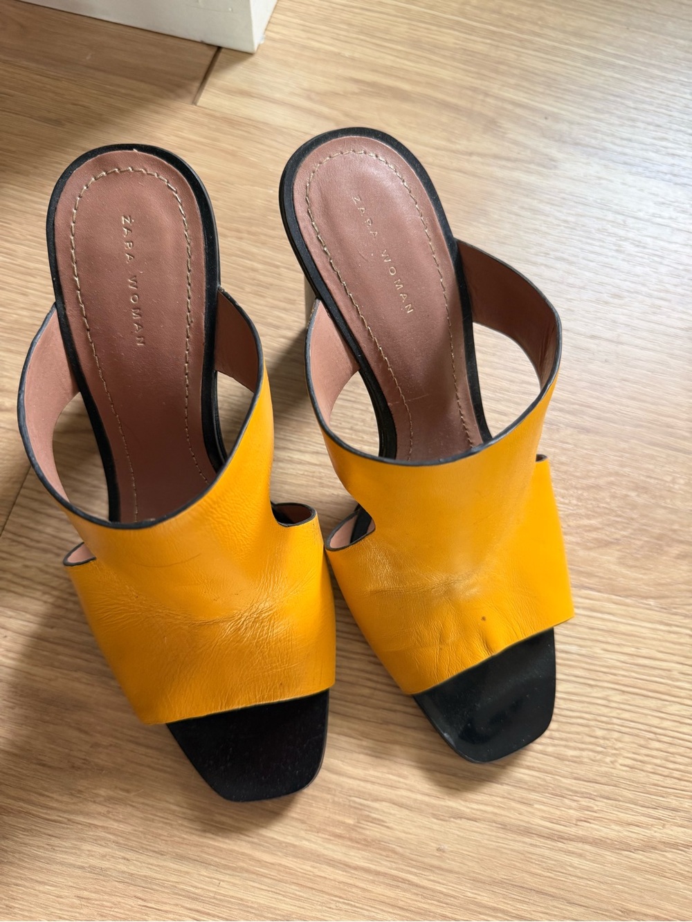 Zara Bright Yellow Leather Open-Toe Mule Slides